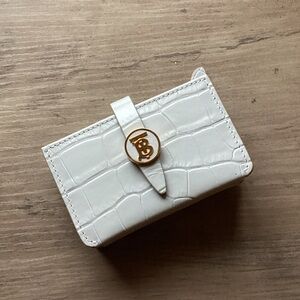 EUC Burberry Sabine embossed croc leather card case light pebble grey